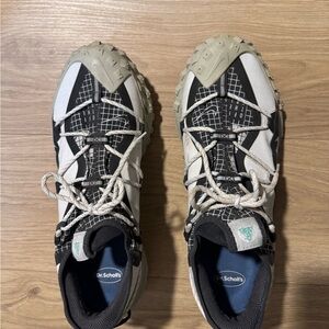 Nike ACG Mountain Fly Black and Cream Men's Shoes